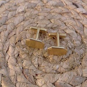 Vintage gold cuff links